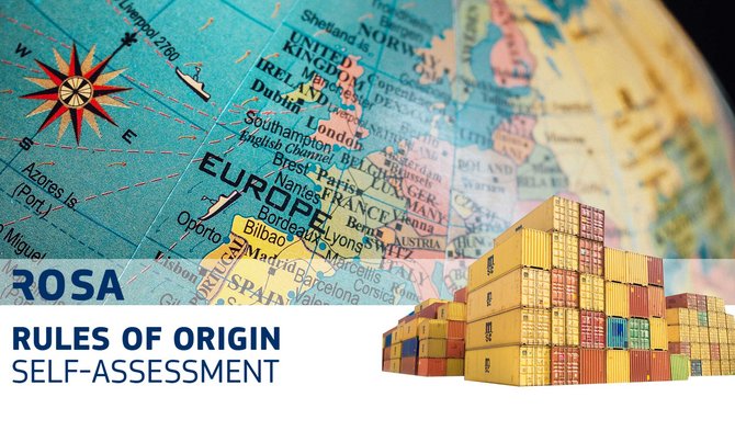 DAs Bild zeigt einen Globus mit Containern